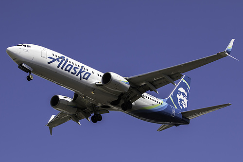 Alaska Airlines Boeing 737-800 N534AS at Seattle Tacoma International Airport (KSEA/SEA) Alaska Airlines Boeing 737-800 N534AS at Seattle Tacoma International Airport (KSEA/SEA)