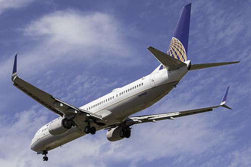 United Airlines Boeing 737-900ER N69830 at Seattle Tacoma International Airport (KSEA/SEA)