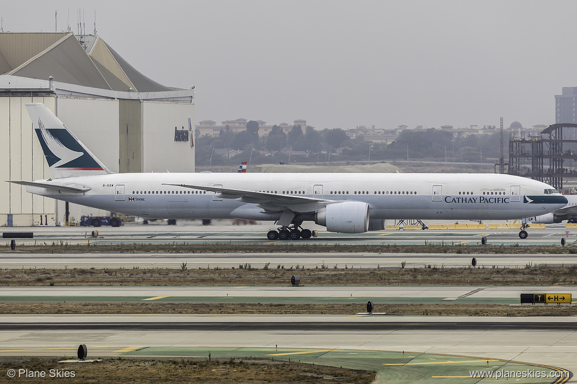 Cathay Pacific Boeing 777-300ER B-KQW at Los Angeles International Airport (KLAX/LAX) Cathay Pacific Boeing 777-300ER B-KQW at Los Angeles International Airport (KLAX/LAX)