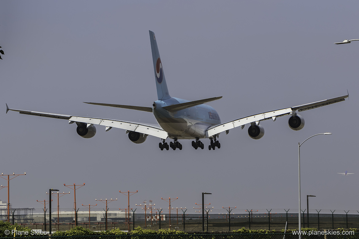 Korean Air Airbus A380-800 HL7613 at Los Angeles International Airport (KLAX/LAX) Korean Air Airbus A380-800 HL7613 at Los Angeles International Airport (KLAX/LAX)
