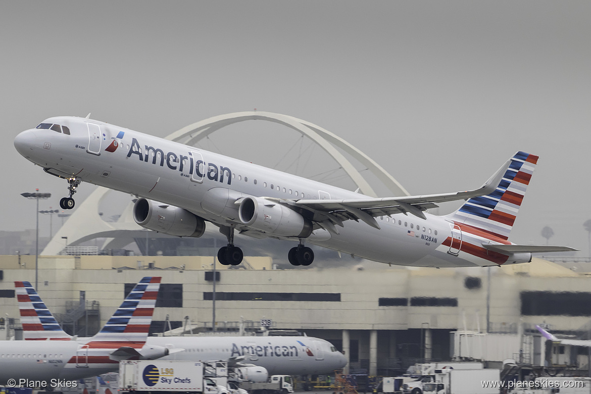 American Airlines Airbus A321-200 N128AN at Los Angeles International Airport (KLAX/LAX)