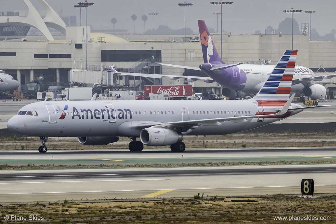 American Airlines Airbus A321-200 N167AN at Los Angeles International Airport (KLAX/LAX) American Airlines Airbus A321-200 N167AN at Los Angeles International Airport (KLAX/LAX)