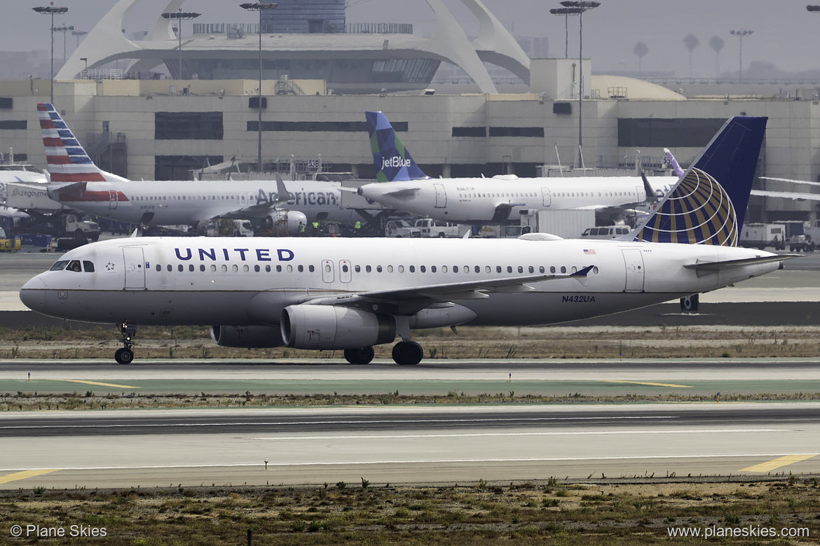 United Airlines Airbus A320-200 N432UA at Los Angeles International Airport (KLAX/LAX) United Airlines Airbus A320-200 N432UA at Los Angeles International Airport (KLAX/LAX)