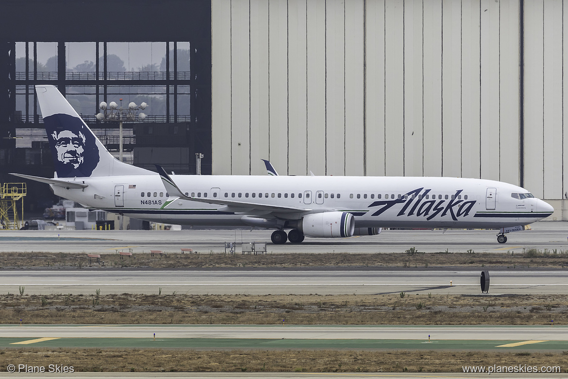 Alaska Airlines Boeing 737-900ER N481AS at Los Angeles International Airport (KLAX/LAX) Alaska Airlines Boeing 737-900ER N481AS at Los Angeles International Airport (KLAX/LAX)