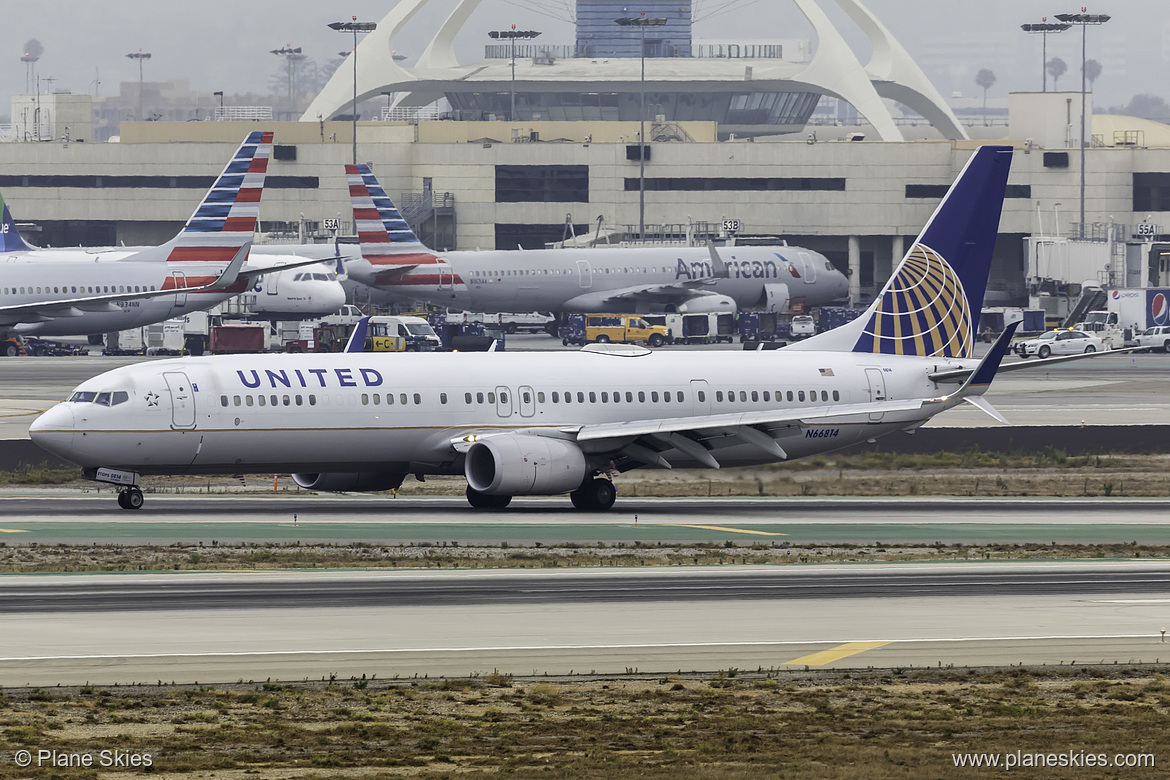 United Airlines Boeing 737-900ER N66814 at Los Angeles International Airport (KLAX/LAX)