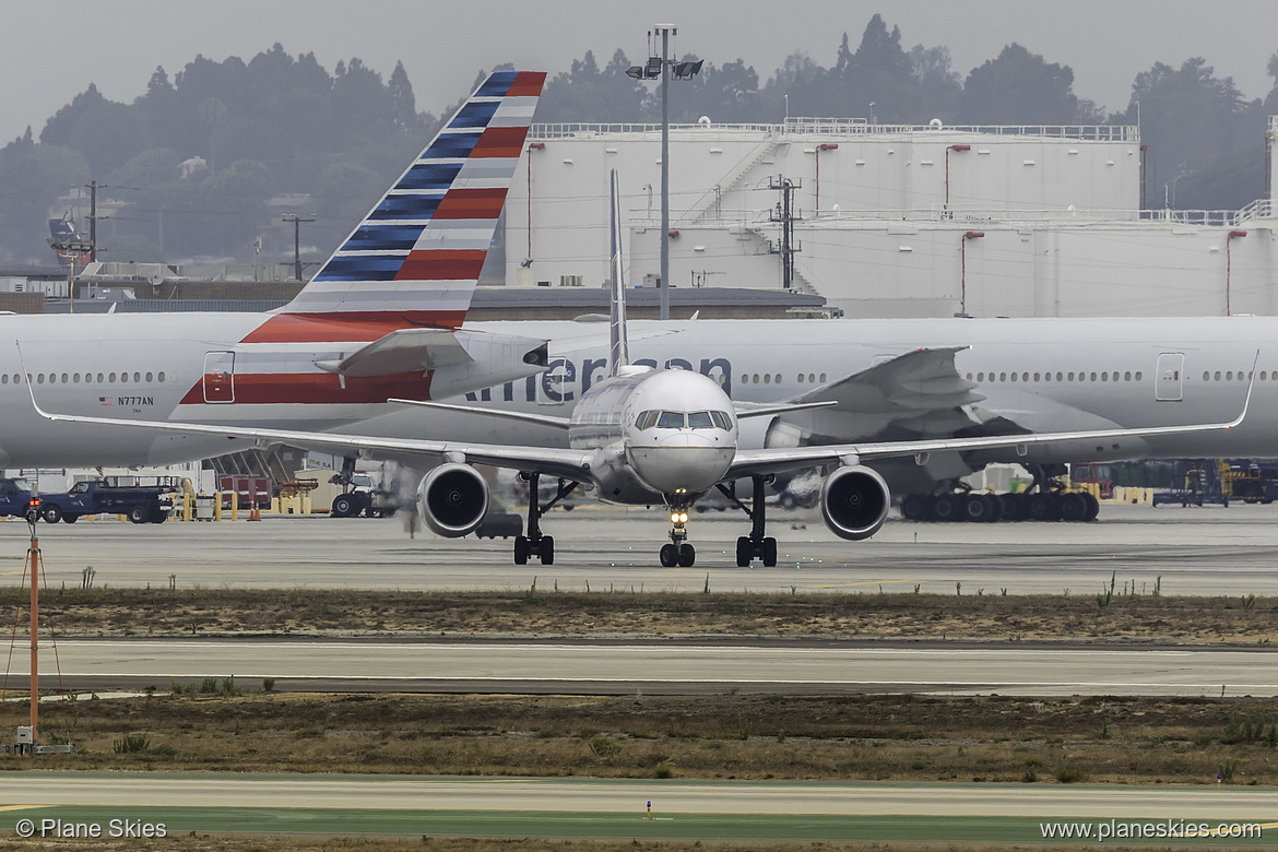 United Airlines Boeing 757-300 N78866 at Los Angeles International Airport (KLAX/LAX) United Airlines Boeing 757-300 N78866 at Los Angeles International Airport (KLAX/LAX)