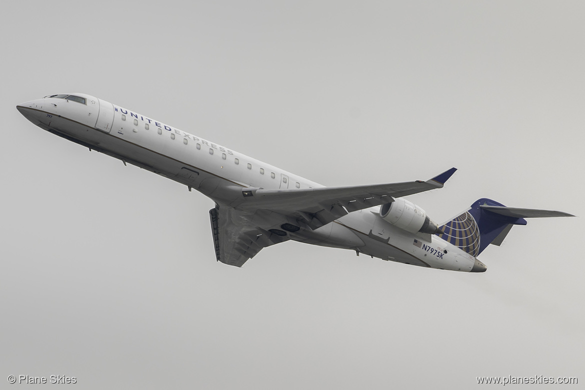 SkyWest Airlines Canadair CRJ-700 N797SK at Los Angeles International Airport (KLAX/LAX)