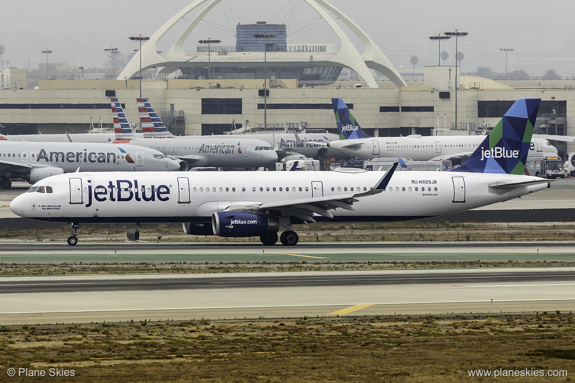JetBlue Airways Airbus A321-200 N929JB at Los Angeles International Airport (KLAX/LAX) JetBlue Airways Airbus A321-200 N929JB at Los Angeles International Airport (KLAX/LAX)