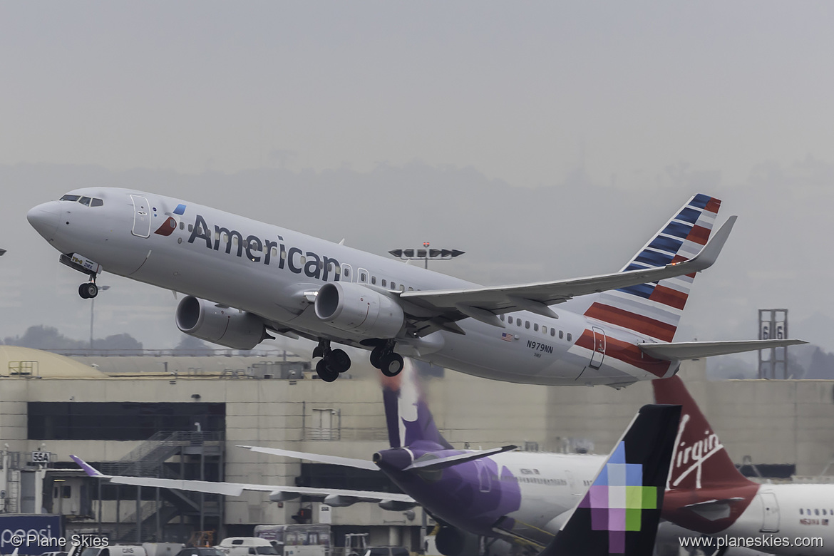 American Airlines Boeing 737-800 N979NN at Los Angeles International Airport (KLAX/LAX)