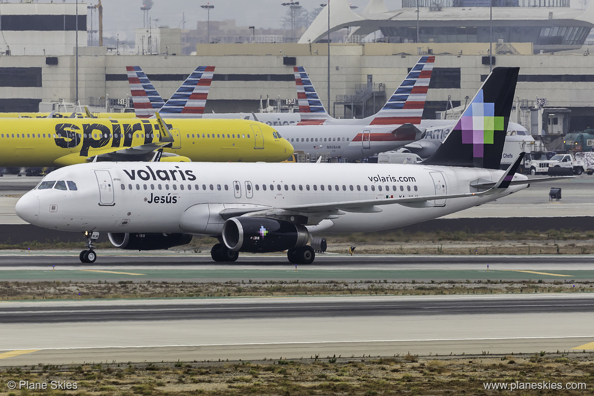 Volaris Airbus A320-200 XA-VLM at Los Angeles International Airport (KLAX/LAX) Volaris Airbus A320-200 XA-VLM at Los Angeles International Airport (KLAX/LAX)