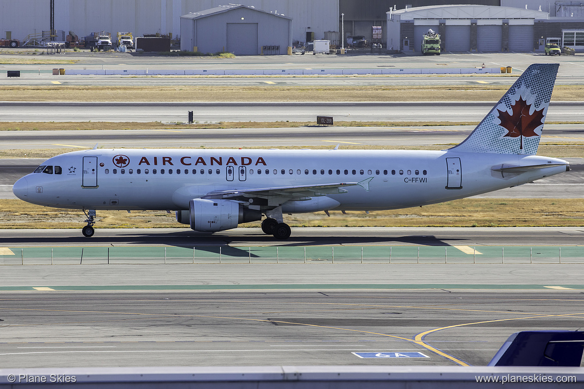 Air Canada Airbus A320-200 C-FFWI at San Francisco International Airport (KSFO/SFO) Air Canada Airbus A320-200 C-FFWI at San Francisco International Airport (KSFO/SFO)