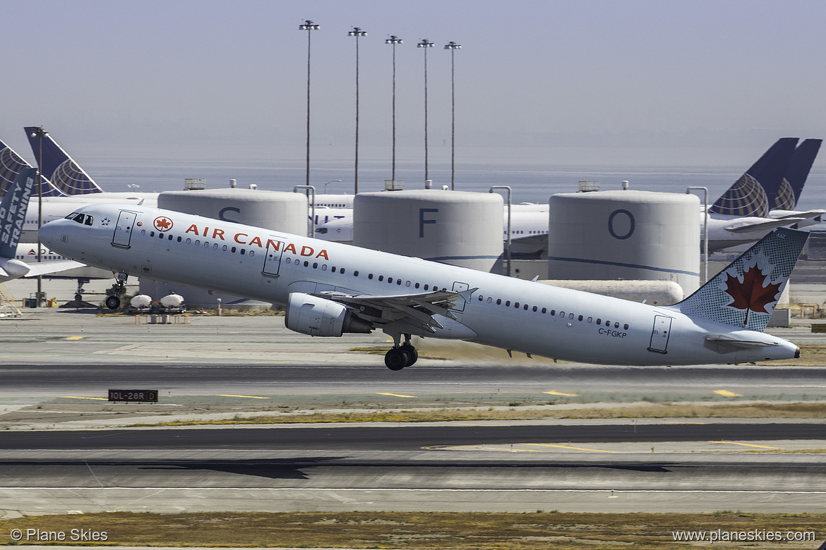 Air Canada Airbus A321-200 C-FGKP at San Francisco International Airport (KSFO/SFO) Air Canada Airbus A321-200 C-FGKP at San Francisco International Airport (KSFO/SFO)