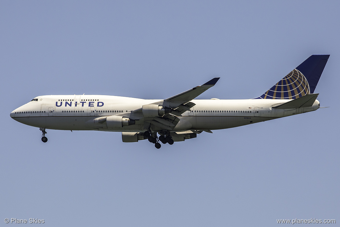 United Airlines Boeing 747-400 N118UA at San Francisco International Airport (KSFO/SFO) United Airlines Boeing 747-400 N118UA at San Francisco International Airport (KSFO/SFO)