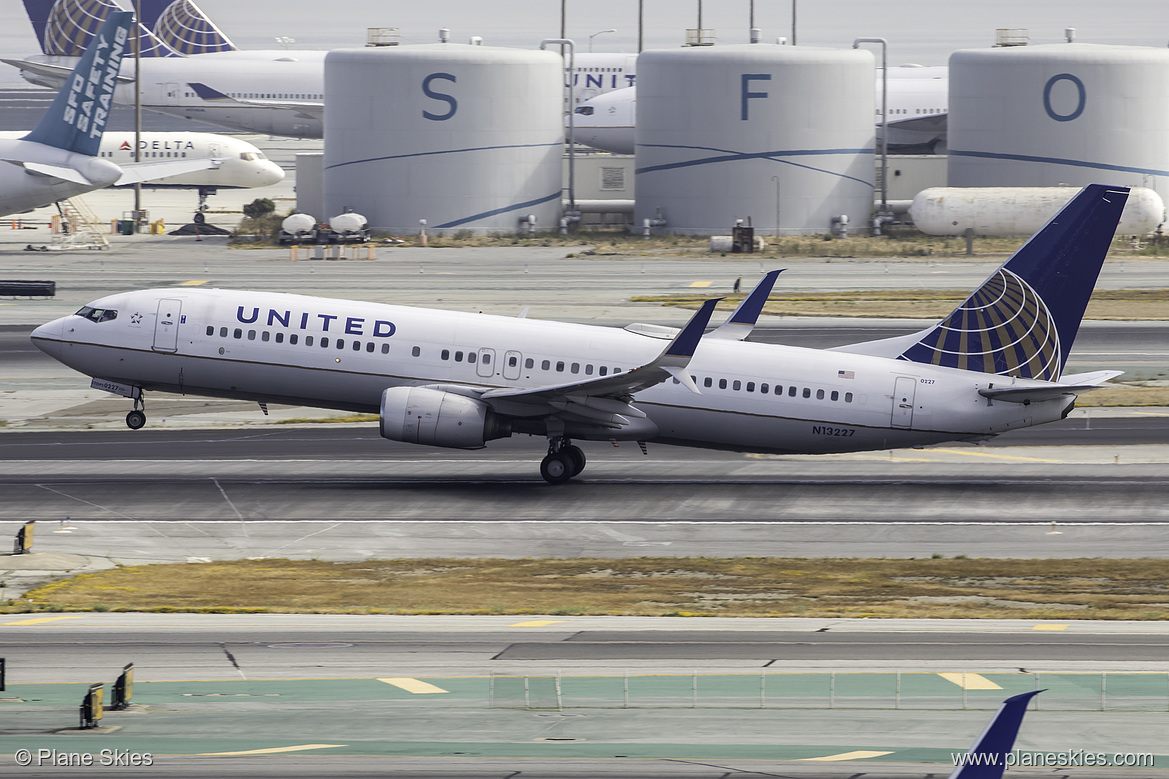 United Airlines Boeing 737-800 N13227 at San Francisco International Airport (KSFO/SFO) United Airlines Boeing 737-800 N13227 at San Francisco International Airport (KSFO/SFO)