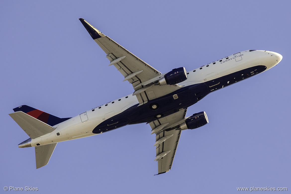 SkyWest Airlines Embraer ERJ-175 N260SY at San Francisco International Airport (KSFO/SFO)