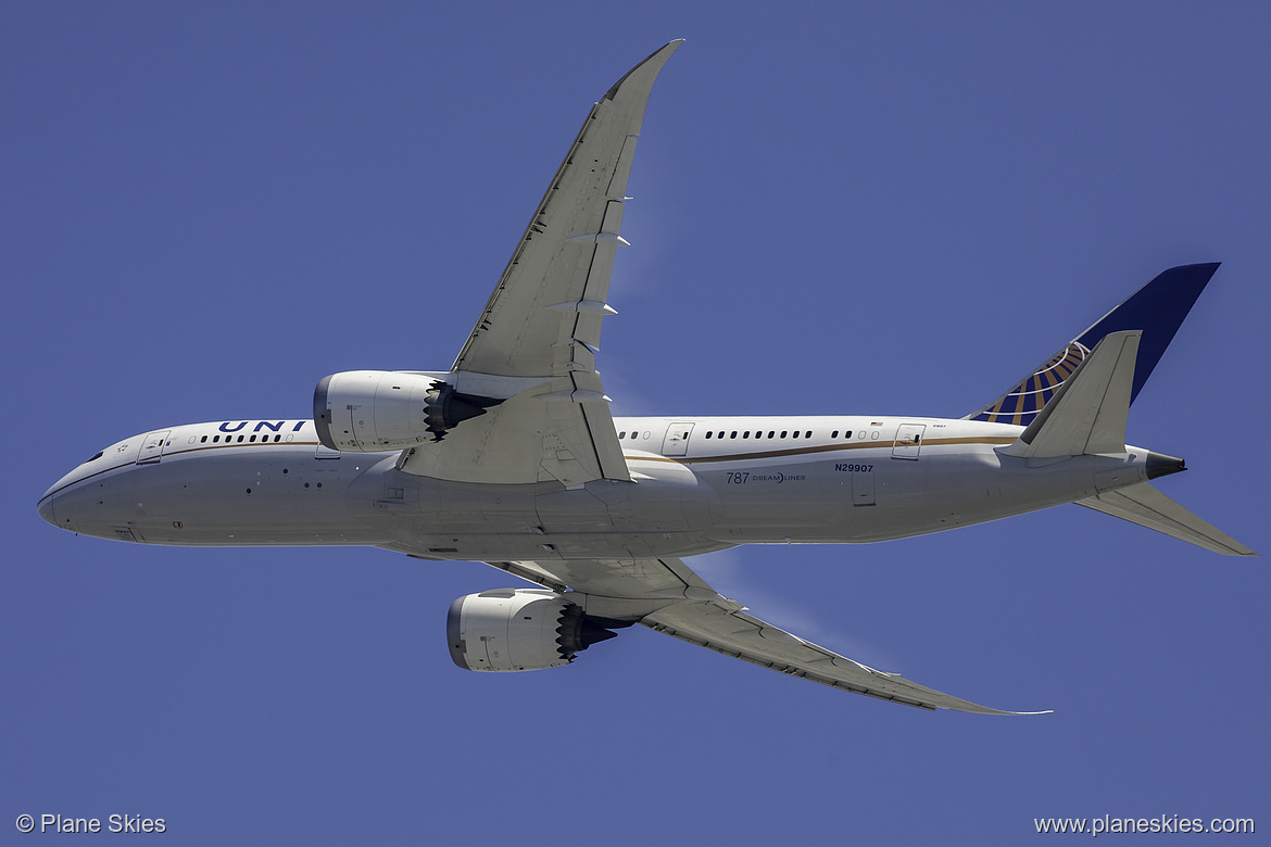 United Airlines Boeing 787-8 N29907 at San Francisco International Airport (KSFO/SFO)