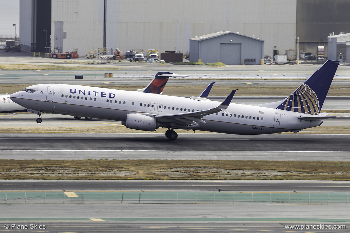 United Airlines Boeing 737-900ER N34460 at San Francisco International Airport (KSFO/SFO) United Airlines Boeing 737-900ER N34460 at San Francisco International Airport (KSFO/SFO)