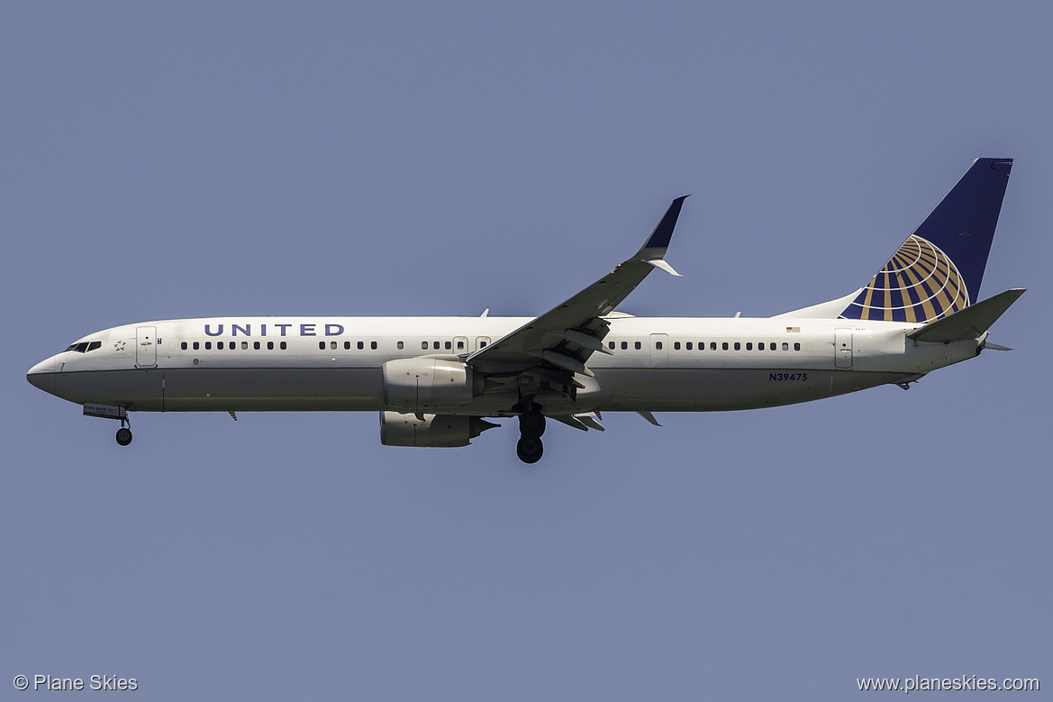 United Airlines Boeing 737-900ER N39475 at San Francisco International Airport (KSFO/SFO) United Airlines Boeing 737-900ER N39475 at San Francisco International Airport (KSFO/SFO)
