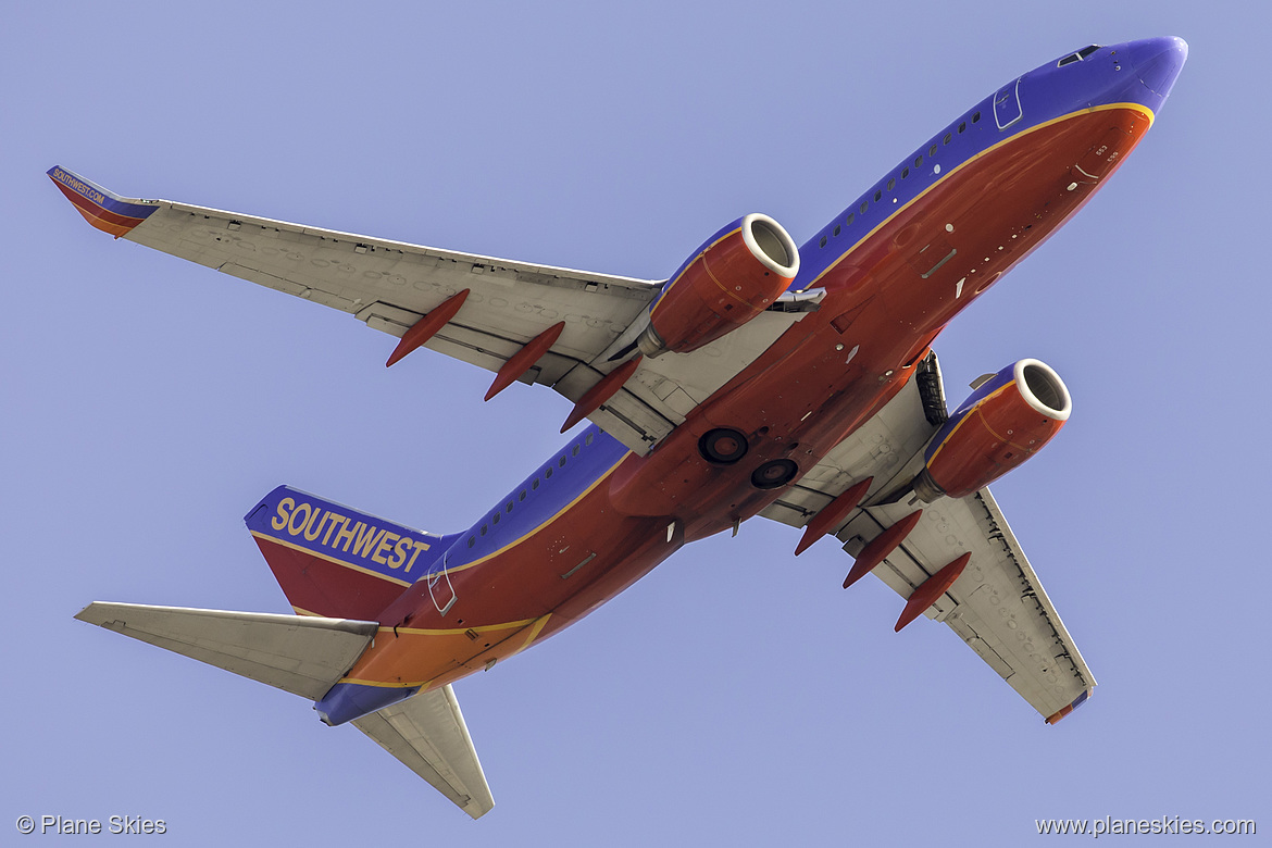 Southwest Airlines Boeing 737-700 N553WN at San Francisco International Airport (KSFO/SFO) Southwest Airlines Boeing 737-700 N553WN at San Francisco International Airport (KSFO/SFO)
