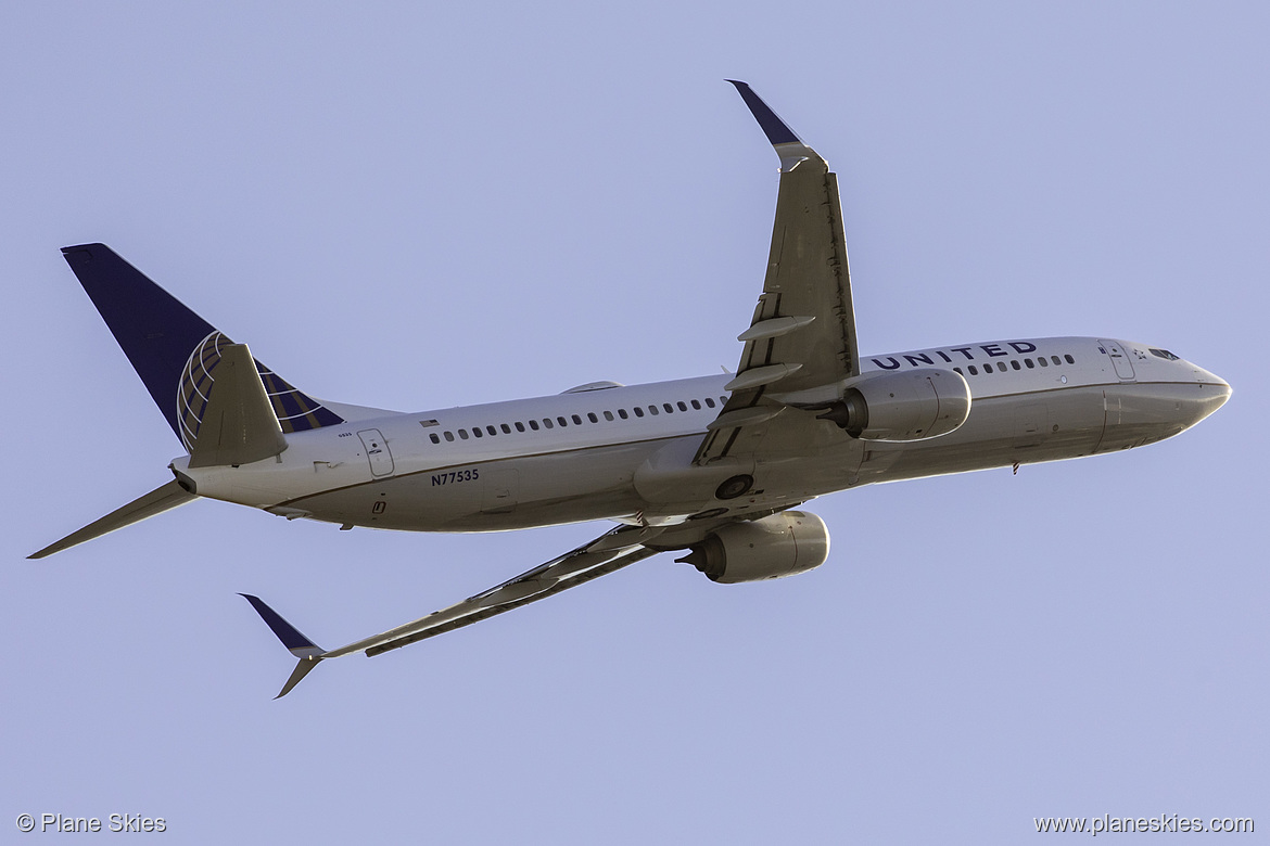 United Airlines Boeing 737-800 N77535 at San Francisco International Airport (KSFO/SFO)