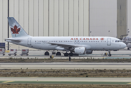 Air Canada Airbus A320-200 C-FDQV at Los Angeles International Airport (KLAX/LAX)