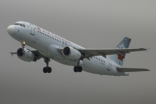 Air Canada Airbus A320-200 C-GKOE at Los Angeles International Airport (KLAX/LAX)