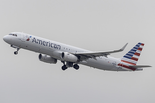 American Airlines Airbus A321-200 N121AN at Los Angeles International Airport (KLAX/LAX)