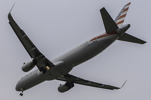 American Airlines Airbus A321-200 N123NN at Los Angeles International Airport (KLAX/LAX)