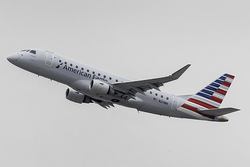 Compass Airlines Embraer ERJ-175 N211NN at Los Angeles International Airport (KLAX/LAX)