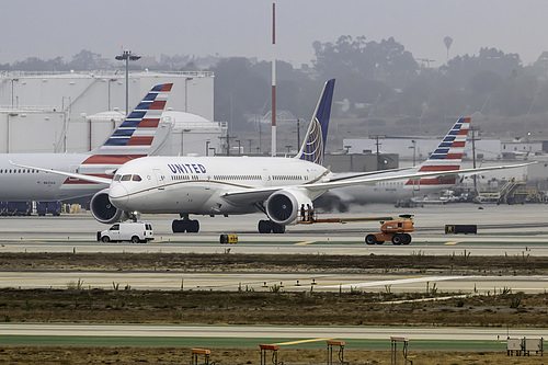 United Airlines Boeing 787-9 N26966 at Los Angeles International Airport (KLAX/LAX)