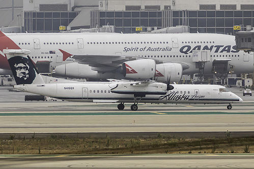 Horizon Air DHC Dash-8-400 N416QX at Los Angeles International Airport (KLAX/LAX)