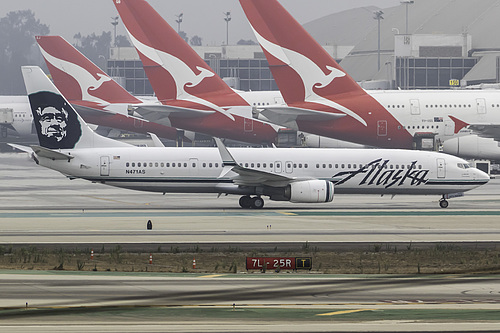 Alaska Airlines Boeing 737-900ER N471AS at Los Angeles International Airport (KLAX/LAX)