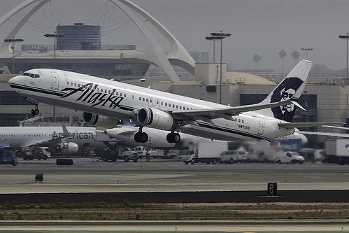 Alaska Airlines Boeing 737-900ER N471AS at Los Angeles International Airport (KLAX/LAX)