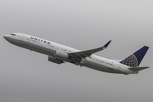 United Airlines Boeing 737-900ER N63899 at Los Angeles International Airport (KLAX/LAX) United Airlines Boeing 737-900ER N63899 at Los Angeles International Airport (KLAX/LAX)