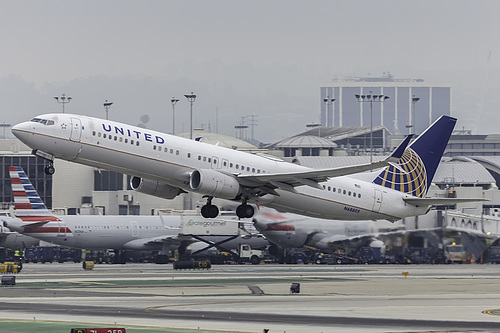United Airlines Boeing 737-900ER N68805 at Los Angeles International Airport (KLAX/LAX) United Airlines Boeing 737-900ER N68805 at Los Angeles International Airport (KLAX/LAX)