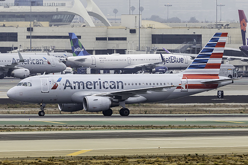 American Airlines Airbus A319-100 N748UW at Los Angeles International Airport (KLAX/LAX) American Airlines Airbus A319-100 N748UW at Los Angeles International Airport (KLAX/LAX)