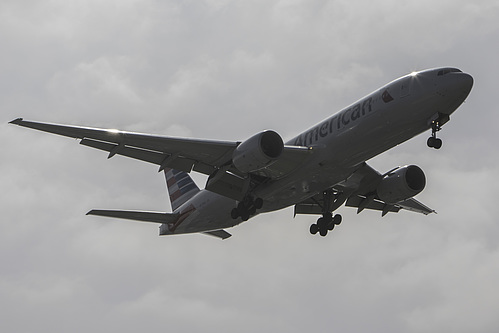 American Airlines Boeing 777-200ER N779AN at Los Angeles International Airport (KLAX/LAX)