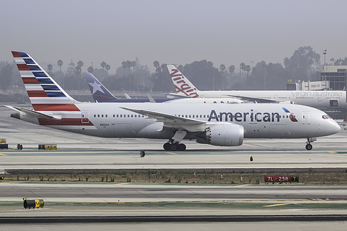 American Airlines Boeing 787-8 N806AA at Los Angeles International Airport (KLAX/LAX) American Airlines Boeing 787-8 N806AA at Los Angeles International Airport (KLAX/LAX)
