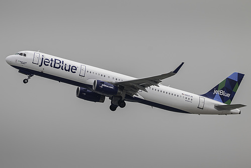 JetBlue Airways Airbus A321-200 N937JB at Los Angeles International Airport (KLAX/LAX) JetBlue Airways Airbus A321-200 N937JB at Los Angeles International Airport (KLAX/LAX)