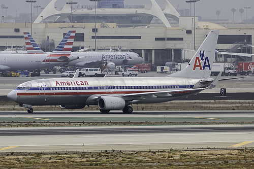 American Airlines Boeing 737-800 N950AN at Los Angeles International Airport (KLAX/LAX)