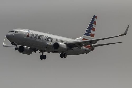 American Airlines Boeing 737-800 N963NN at Los Angeles International Airport (KLAX/LAX) American Airlines Boeing 737-800 N963NN at Los Angeles International Airport (KLAX/LAX)