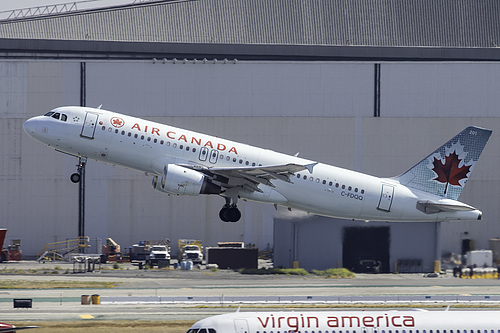 Air Canada Airbus A320-200 C-FDQQ at San Francisco International Airport (KSFO/SFO)