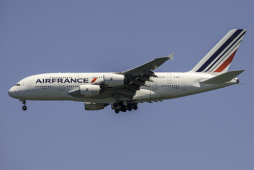 Air France Airbus A380-800 F-HPJI at San Francisco International Airport (KSFO/SFO) Air France Airbus A380-800 F-HPJI at San Francisco International Airport (KSFO/SFO)