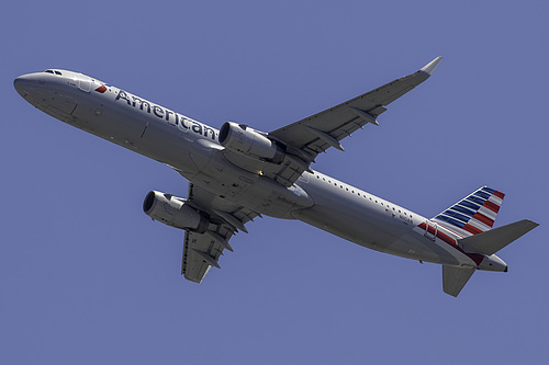 American Airlines Airbus A321-200 N110AN at San Francisco International Airport (KSFO/SFO)