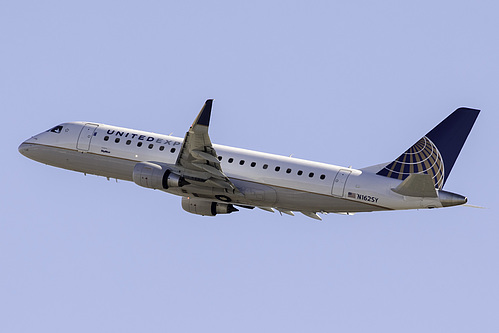 SkyWest Airlines Embraer ERJ-175 N162SY at San Francisco International Airport (KSFO/SFO)