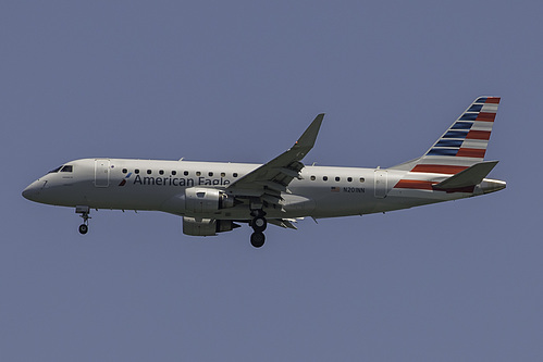 Compass Airlines Embraer ERJ-175 N201NN at San Francisco International Airport (KSFO/SFO)