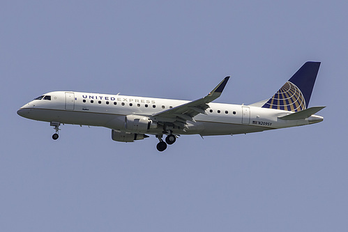 SkyWest Airlines Embraer ERJ-175 N209SY at San Francisco International Airport (KSFO/SFO) SkyWest Airlines Embraer ERJ-175 N209SY at San Francisco International Airport (KSFO/SFO)