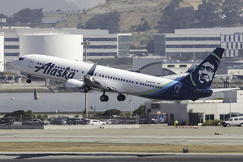 Alaska Airlines Boeing 737-900ER N268AK at San Francisco International Airport (KSFO/SFO)