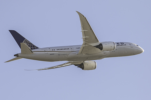 United Airlines Boeing 787-8 N26910 at San Francisco International Airport (KSFO/SFO)