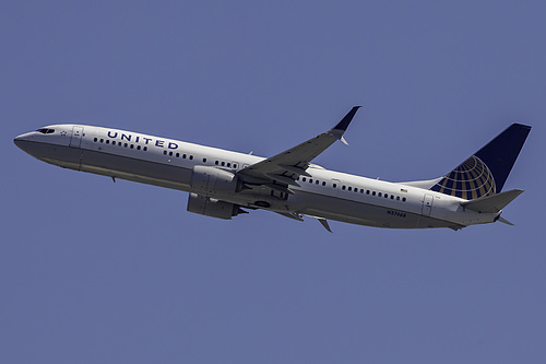 United Airlines Boeing 737-900ER N37468 at San Francisco International Airport (KSFO/SFO)